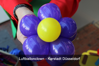 Luftballonclown - Karstadt Düsseldorf Luftballonclown - Karstadt Düsseldorf
